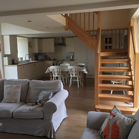 Wyke Farm Hotel Аксминстър Екстериор снимка