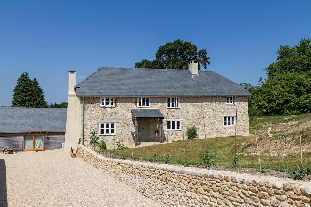 Wyke Farm Hotel Аксминстър Екстериор снимка